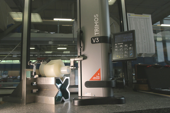 spécialisée dans la transformation, par usinage, des matières plastiques et composites techniques